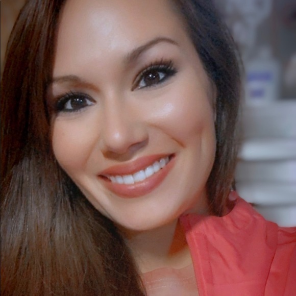 Meet your Posher, Chelsea - Picture 1 of 4